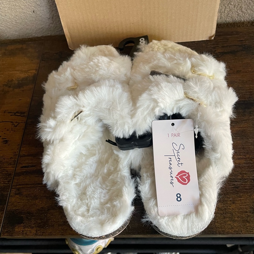 White Furry Slippers sand for women size #8 New
